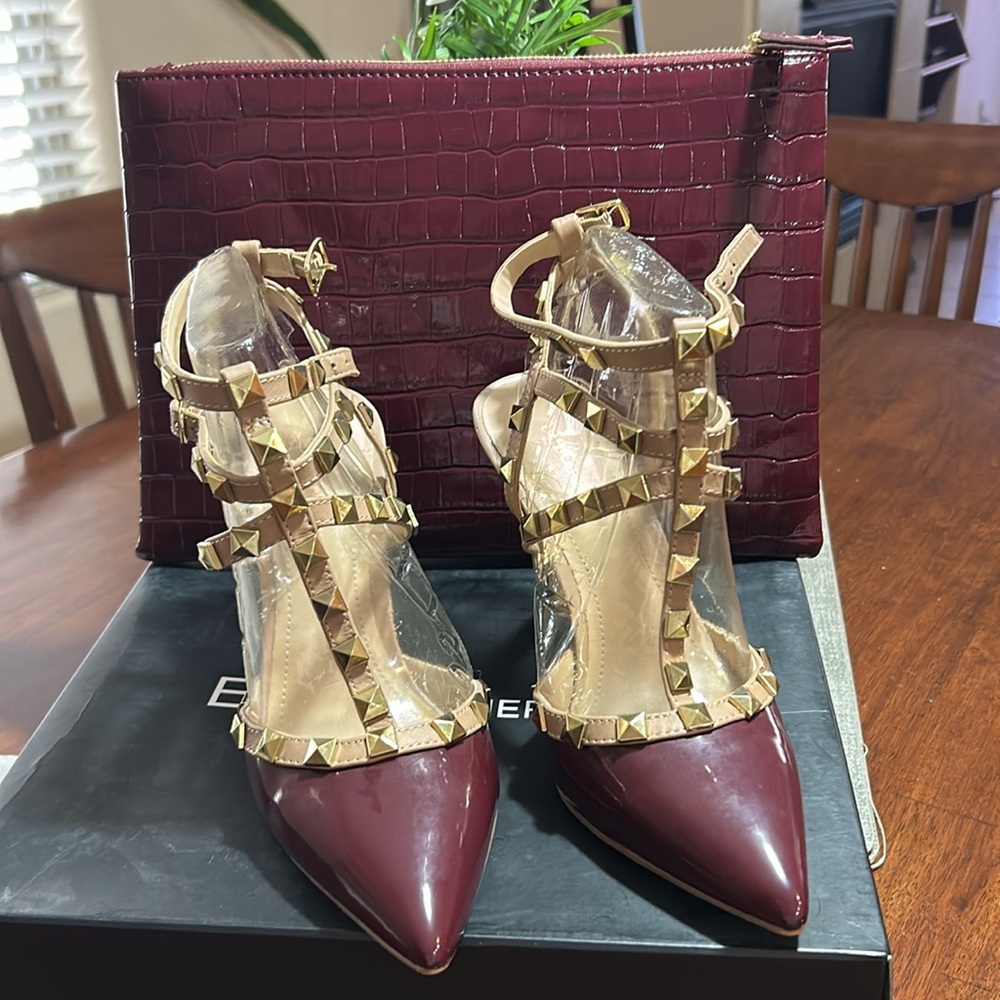 BCBGeneration Heels S-7 and Clutch - Picture 2 of 13